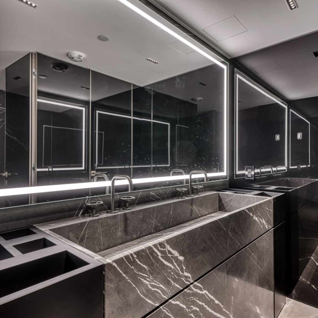 luxury bathroom
